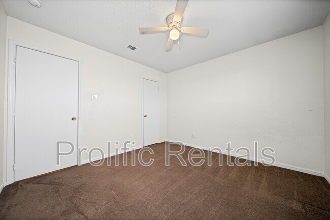 Building Photo - 3211 Tom Lockett Dr