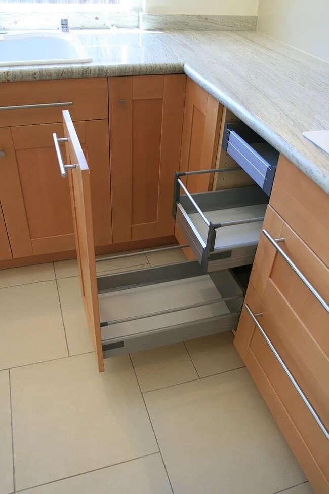 Building Photo - 11 Woodhollow