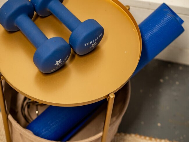 Building Photo - 2804 6th St