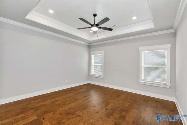 Building Photo - 119 Farmall Ln