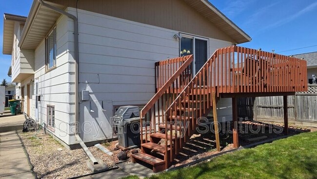 Building Photo - 1304 E Ingals Ave