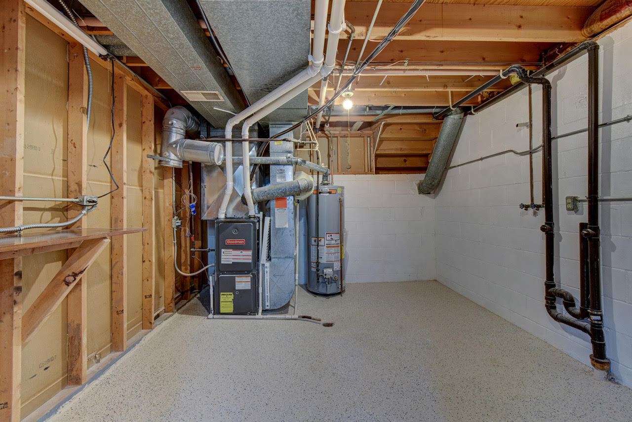 Mech Room - 11680 Meredith Ave