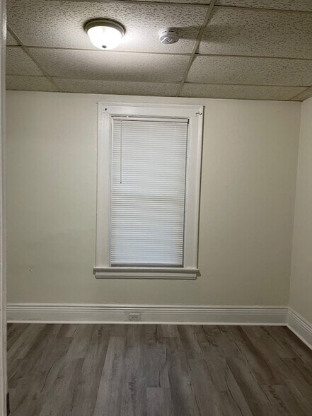 Building Photo - 1072 Ellicott St