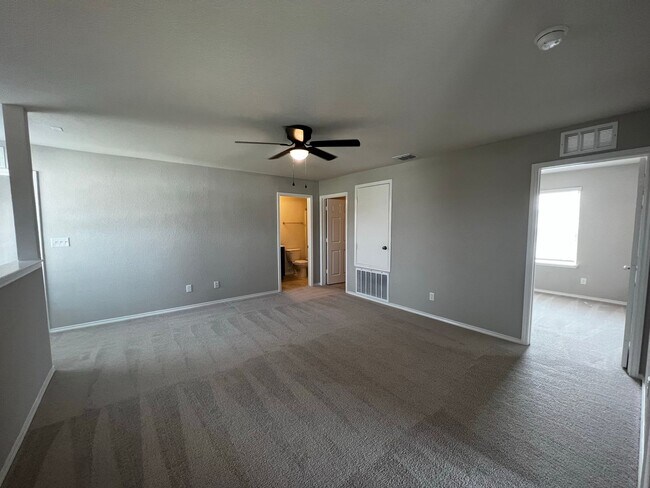 Building Photo - Elegant home in Davis Ranch- 4 Bedroom/ 3 Bathroom