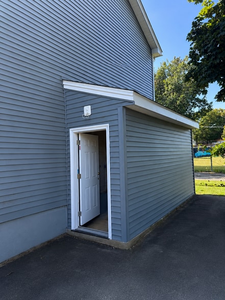 Building Photo - 28 Mc Millen St