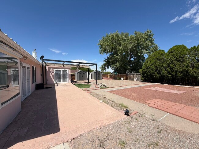 Building Photo - 8125 Eddy Ave NE