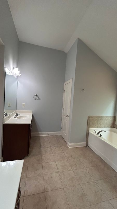 Building Photo - 3689 Union Park Dr