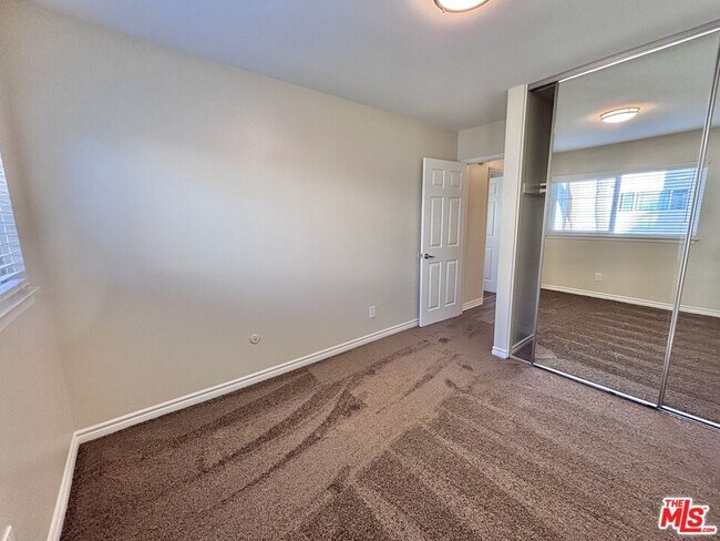 Building Photo - 1800 N Alvarado St
