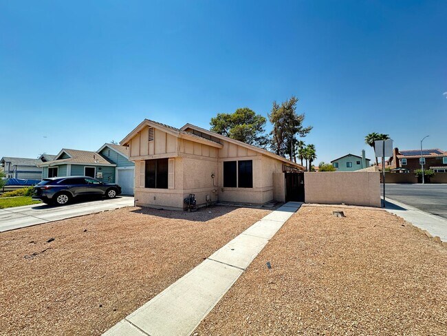 Building Photo - SPRING VALLEY COTTAGES