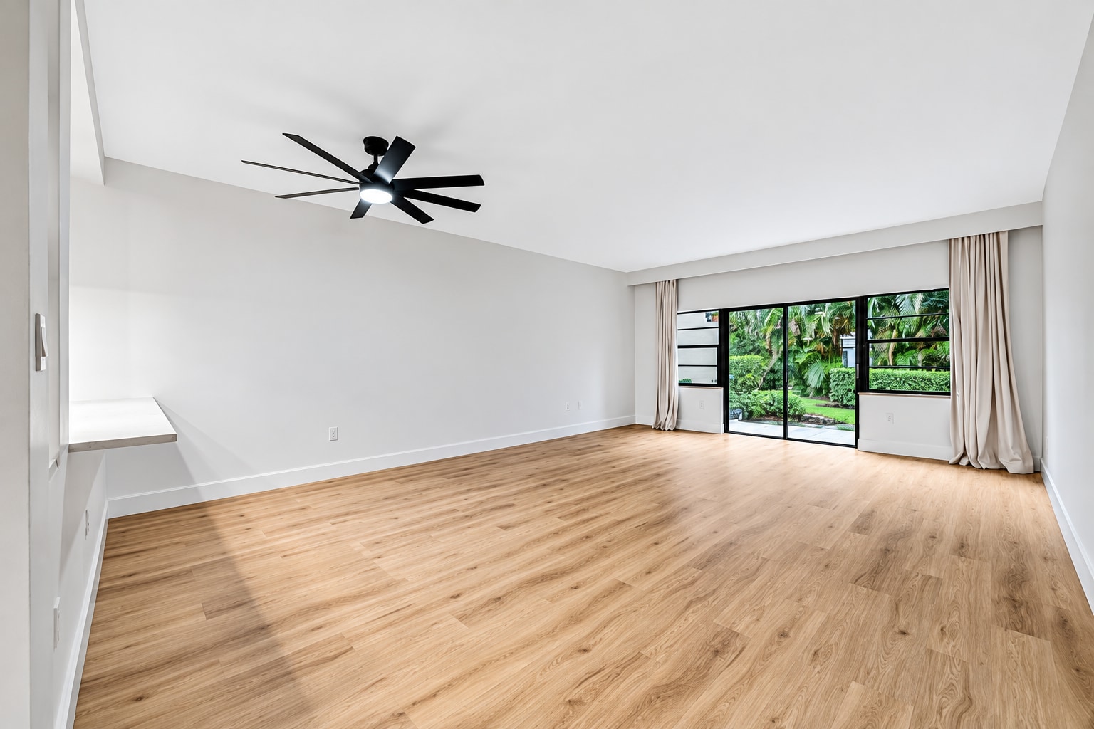 Building Photo - 6670 Villa Sonrisa Dr