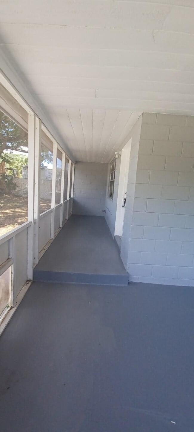 Building Photo - 1810 S 32nd St