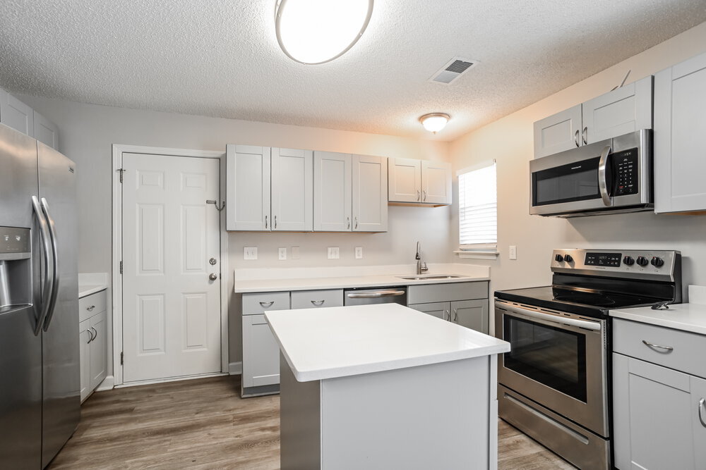 Building Photo - 4530 Fox Thorne Dr