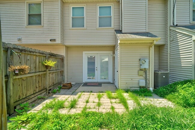Building Photo - 119 Kingsbridge Ln