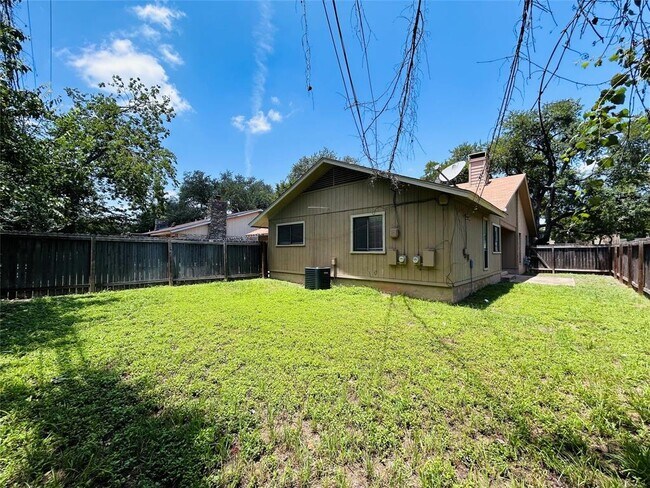Building Photo - 8325 Fathom Cir