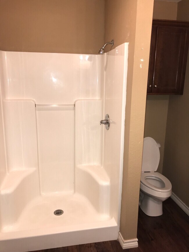 Building Photo - 4280 Castlegate Dr