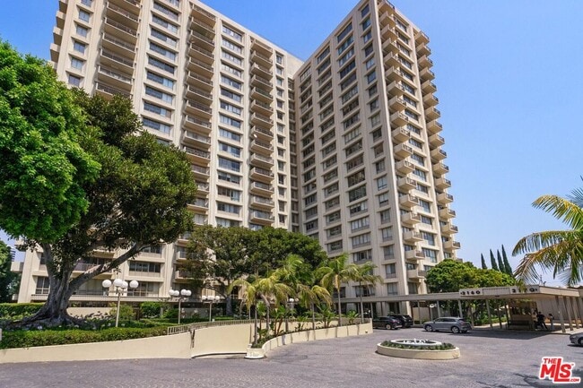 Building Photo - 2160 Century Park E