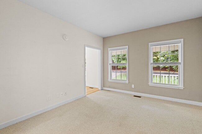 Building Photo - 161 Mediate Dr