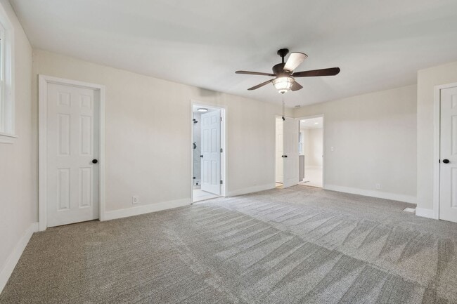 Building Photo - 909 Plateau Pkwy