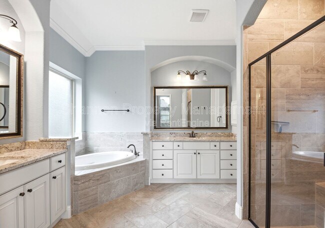 Building Photo - 5818 Fairway Shores Ln