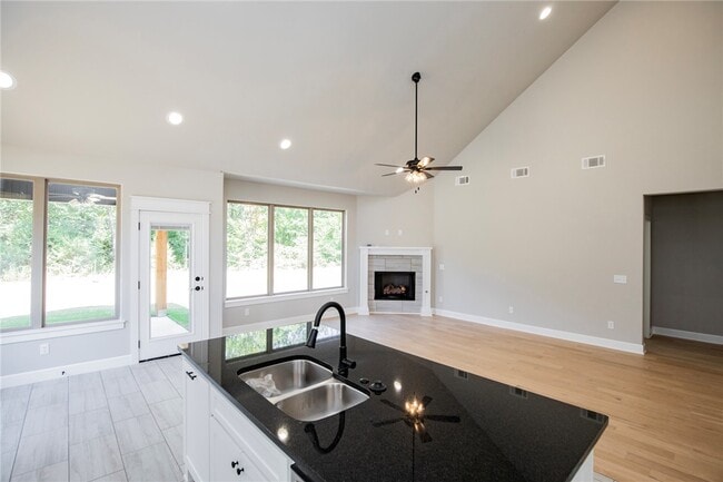Building Photo - 1 Nairn Ln