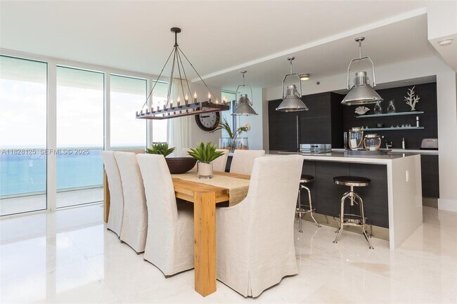 Building Photo - 1830 S Ocean Dr