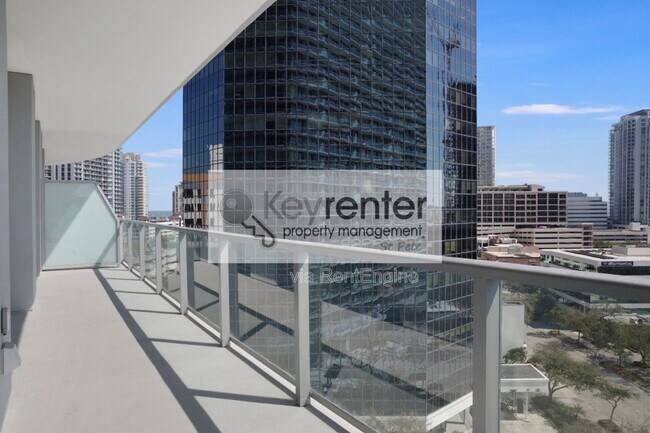 Building Photo - 400 Central Ave