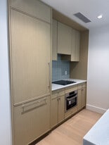 Building Photo - 2401 Queens Plz N
