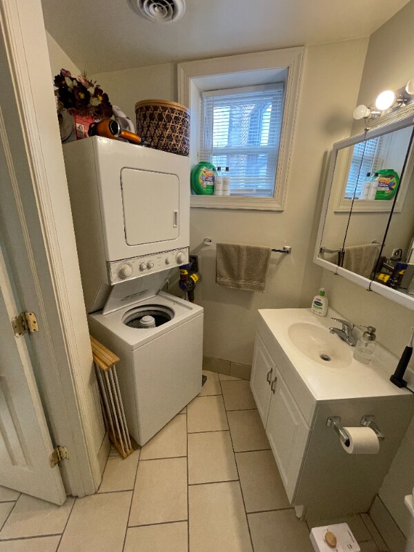 Building Photo - 412 Monroe St