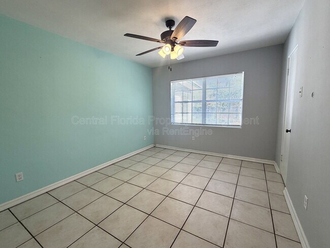 Building Photo - 1947 Summerfield Rd