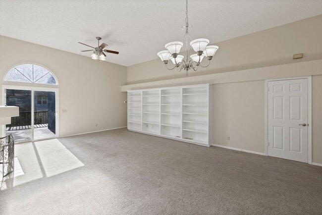 Building Photo - BRIGHT & UPDATED RANCH-STYLE HOME in D-20