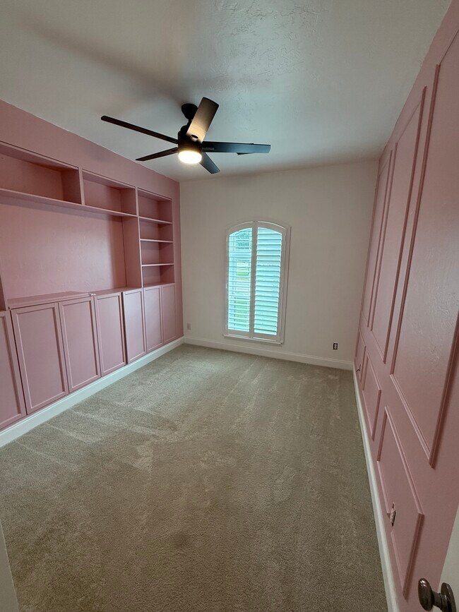 Building Photo - 1801 Sagewood Dr