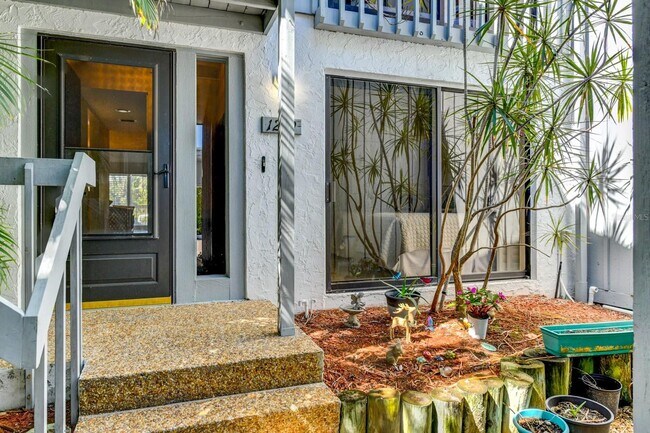 Building Photo - CANAL FRONT CONDO