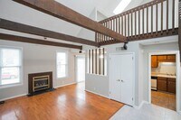 Building Photo - 5419 Hickory Park Dr