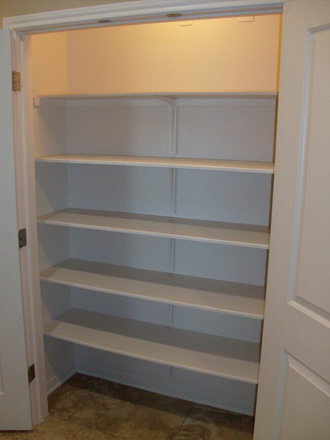 Building Photo - 3/2 Duplex off Bunny Trail Killeen - Text 201-231-7228 for more details