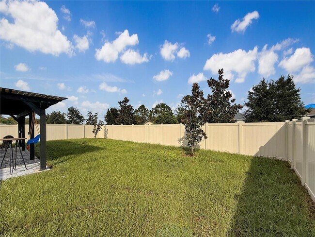 Building Photo - 4411 Holstein St