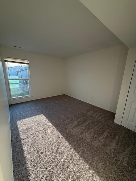 Building Photo - 4645 Merrimar Cir E