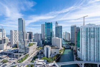 Building Photo - 350 S Miami Ave