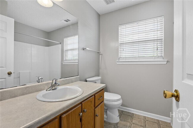 Building Photo - 115 Nandina Wy