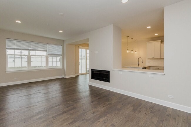 Building Photo - 10727 Clock Tower Dr