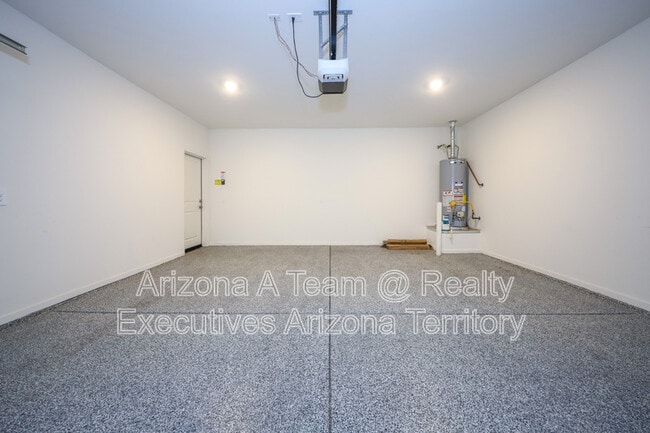 Building Photo - 7867 S Walnutview Dr