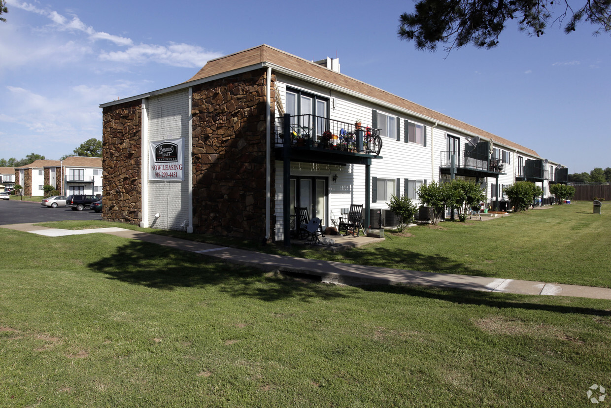 Bandon Trails Apartments Tulsa Ok Apartment Finder