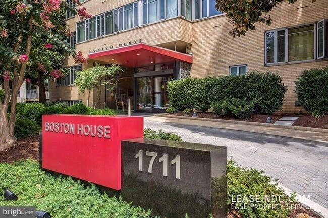 Building Photo - 1711 Massachusetts Ave NW