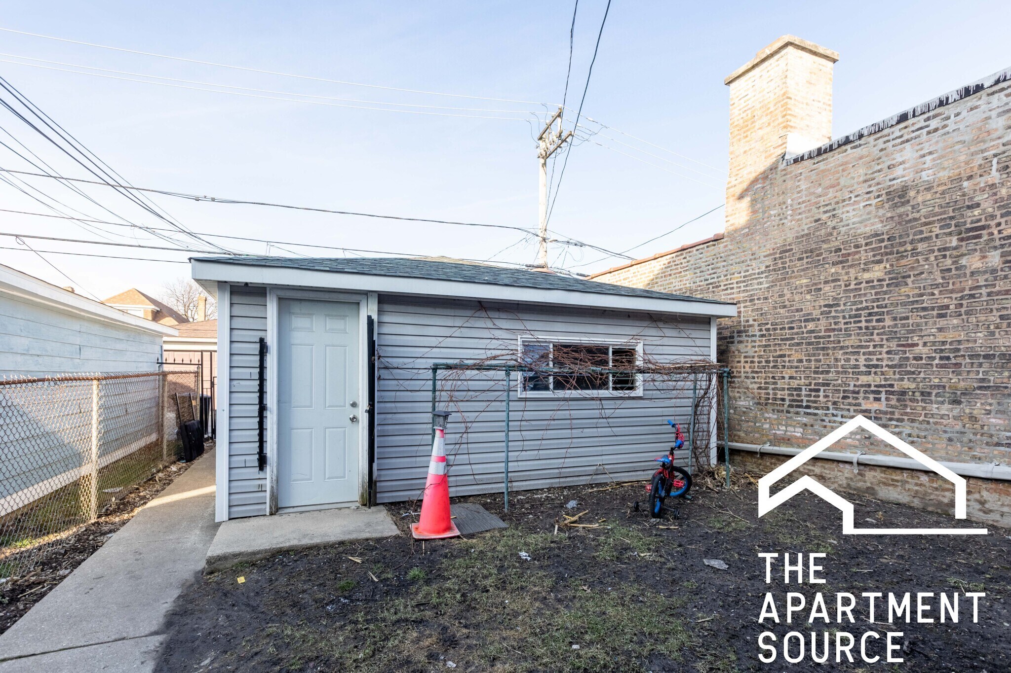 Building Photo - 4736 W Armitage Ave