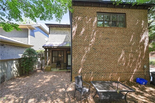Building Photo - 4522 Gateway Ct