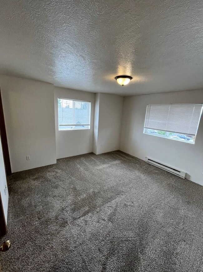 Building Photo - 1416 N McDonald Rd