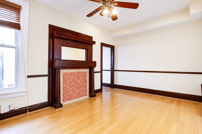 Building Photo - 2811 11th St NW