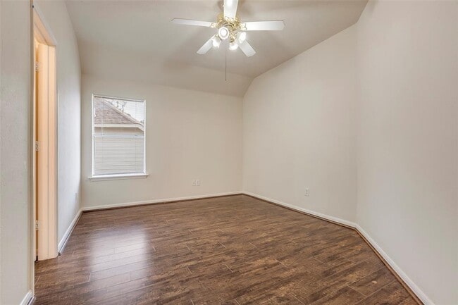 Building Photo - 6604 Trenton Lake Ln