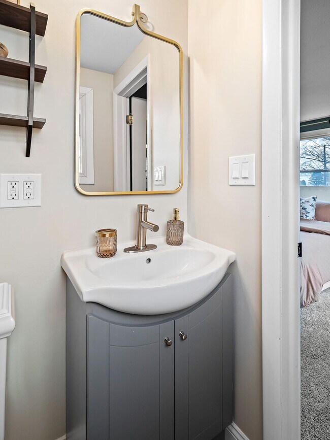 Building Photo - 32071 Lake Rd