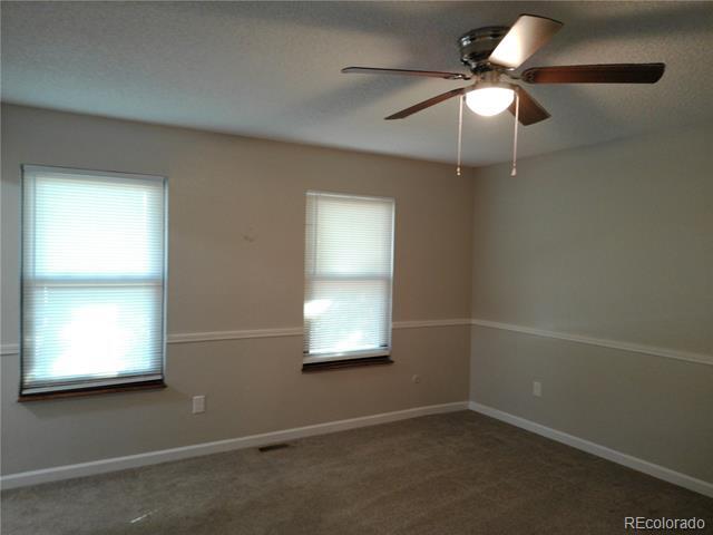 Building Photo - 5030 Montebello Pl