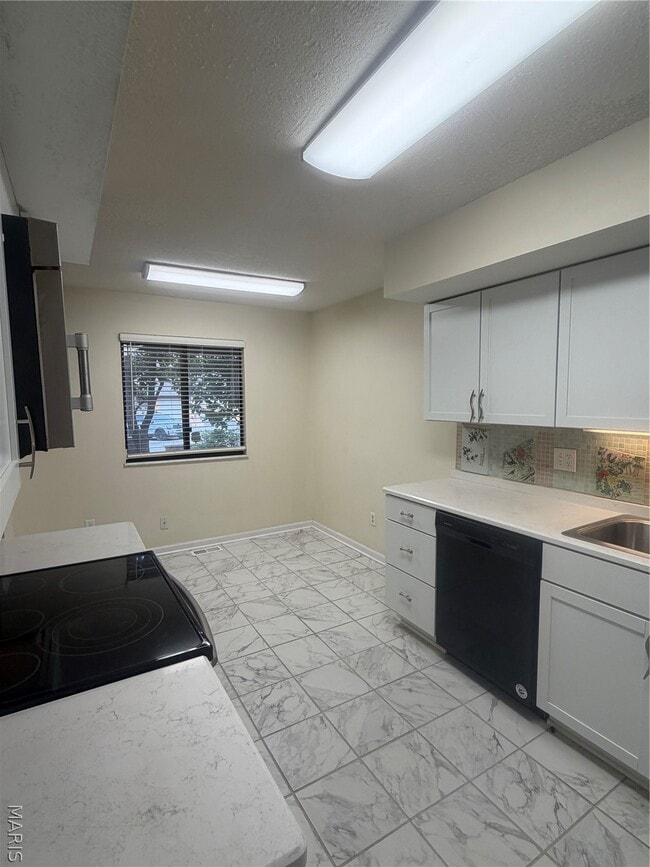 Building Photo - 11752 Russet Meadow Dr